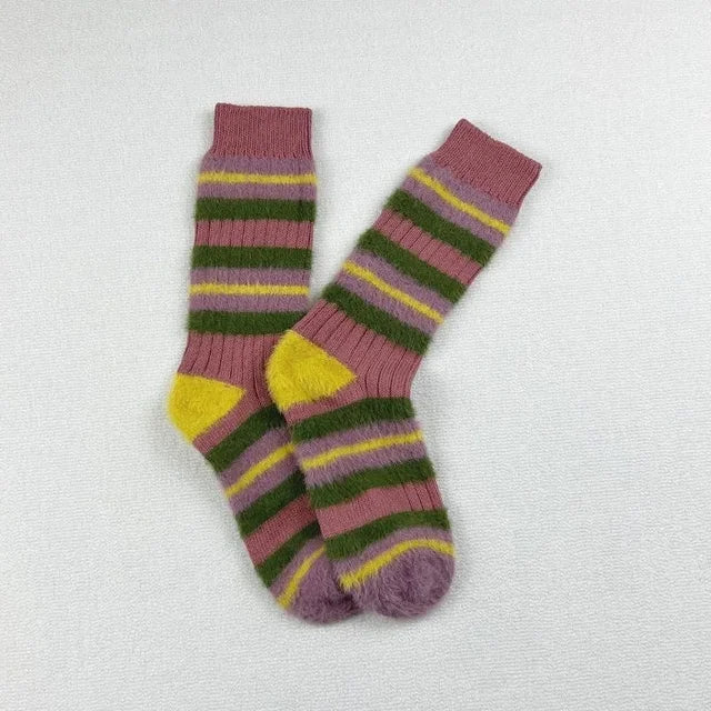Women's High Contrast Fuzzy Socks