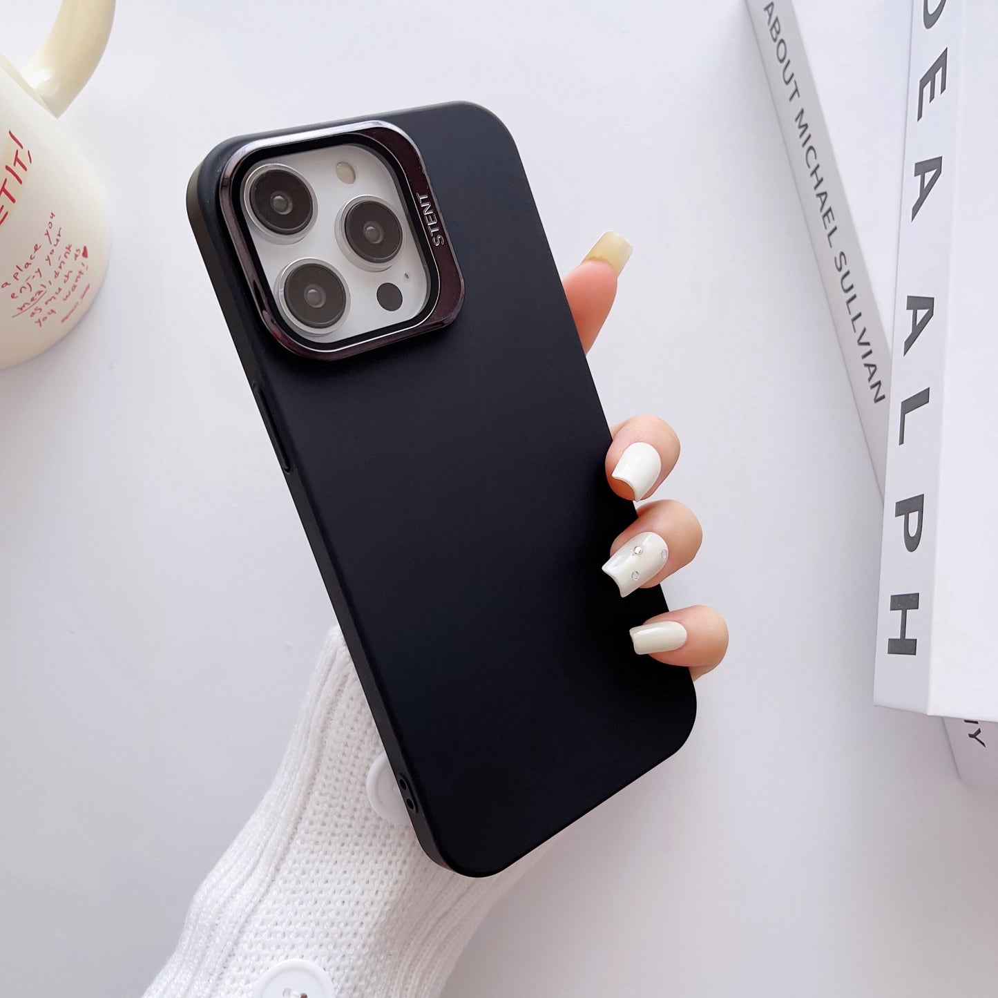 INVISIBLE KICKSTAND & LENS PROTECTOR ULTRA THIN IPHONE CASE