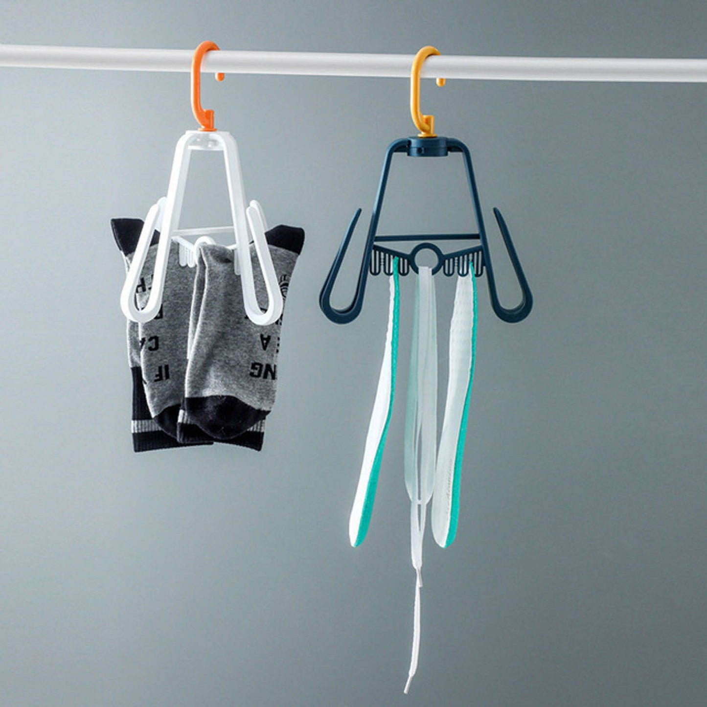 Multifunctional Shoe/Clothes Hanger