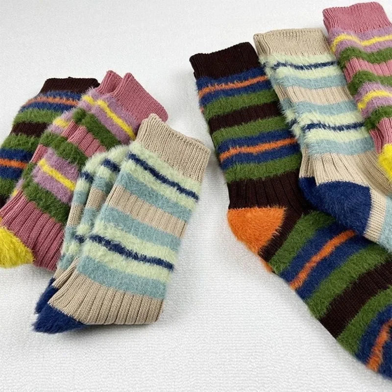 Women's High Contrast Fuzzy Socks